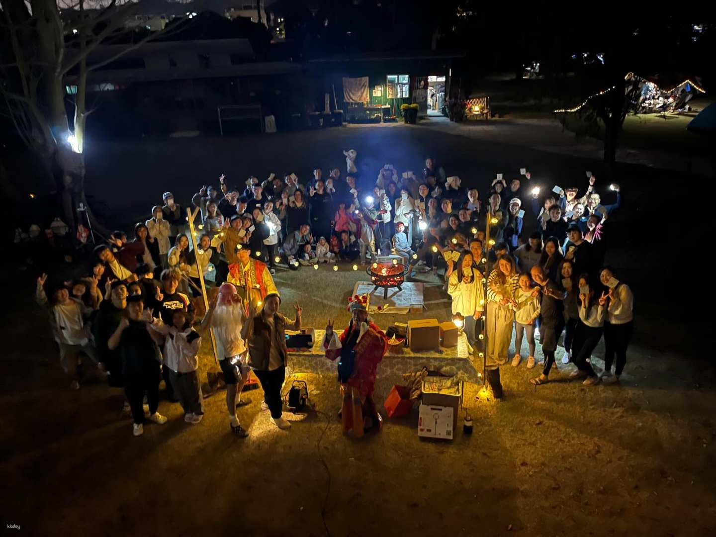 【Hong Kong】Forest Bus Indian Easter Egg Tour｜Easter Fun Camp Bus, Indian Camp, Flint Fire Making Experience, Chopping Wood and Roasting Chicken, Outdoor Screening, Homemade Garden, Little Carpenter Parent-Child Workshop｜Yuen Long - Photo 1 of 10